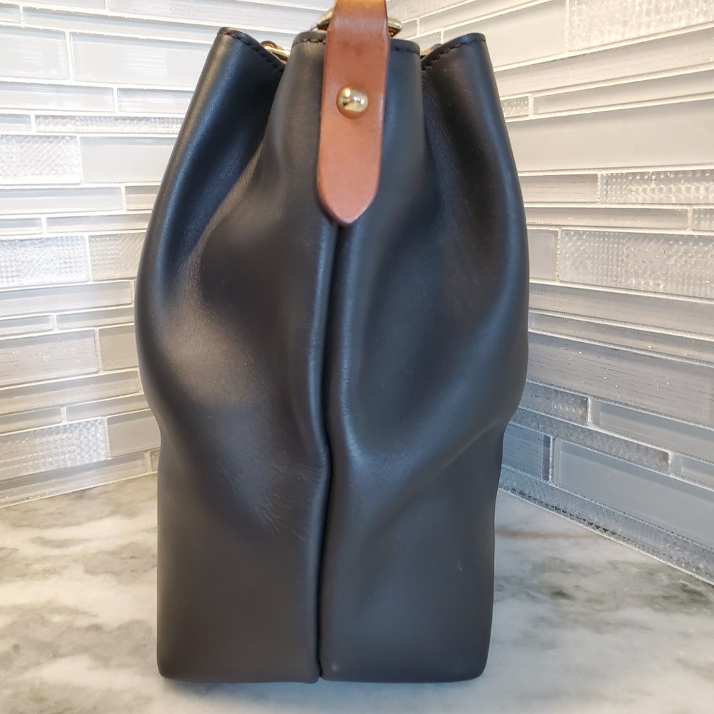 Dooney and Bourke City Barlow Black NWOT Small Perfect Condition - Picture 3 of 10